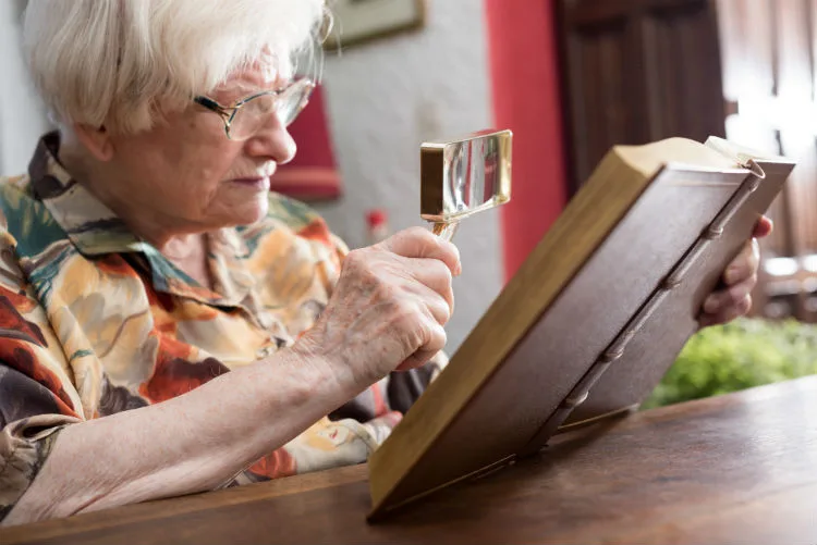 How to Build a Caregiving Routine When You Have Low Vision or Are Blind