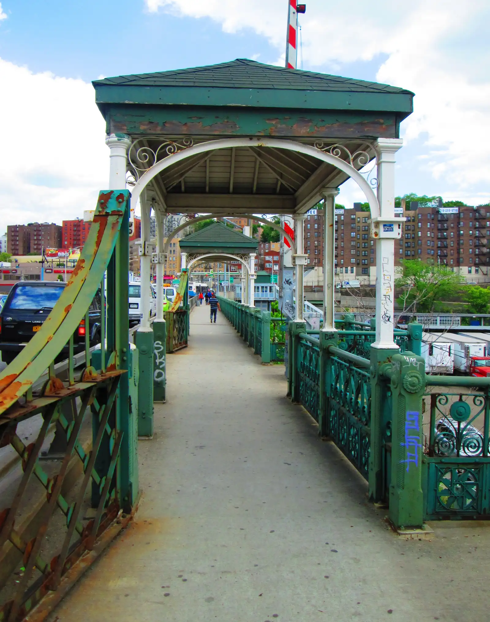 Finding Landmarks Without Overloading Your Route visual
