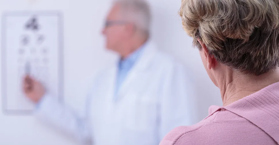 How to Use Visual Scanning With Low Vision While Walking